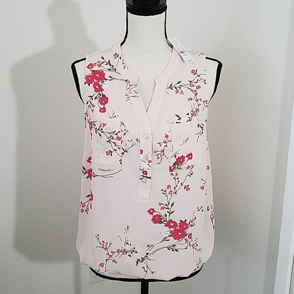 New York & Company Tops - New York & Company Size M New York & Company Tops - New York & Company Size M